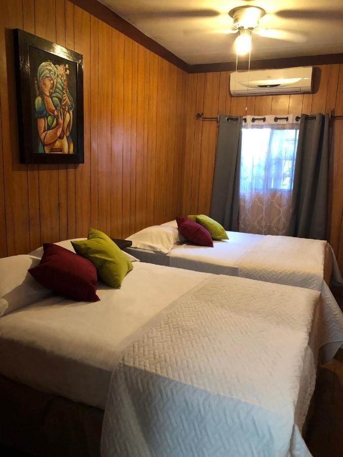La Zona Hostel ซานซัลวาดอร์ ภายนอก รูปภาพ