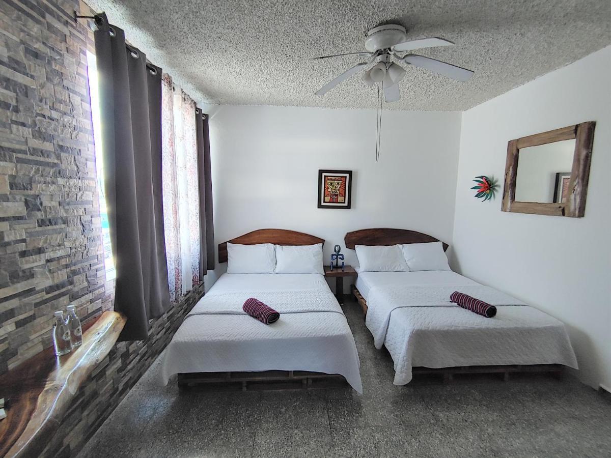 La Zona Hostel ซานซัลวาดอร์ ภายนอก รูปภาพ