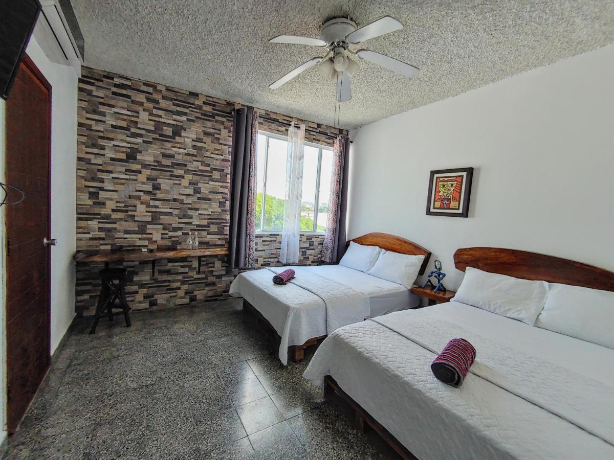 La Zona Hostel ซานซัลวาดอร์ ภายนอก รูปภาพ