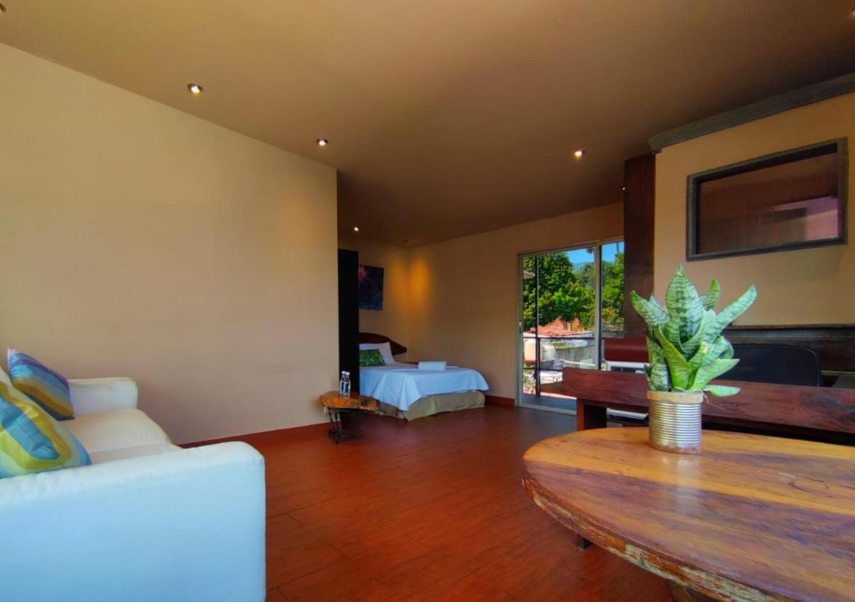 La Zona Hostel ซานซัลวาดอร์ ภายนอก รูปภาพ