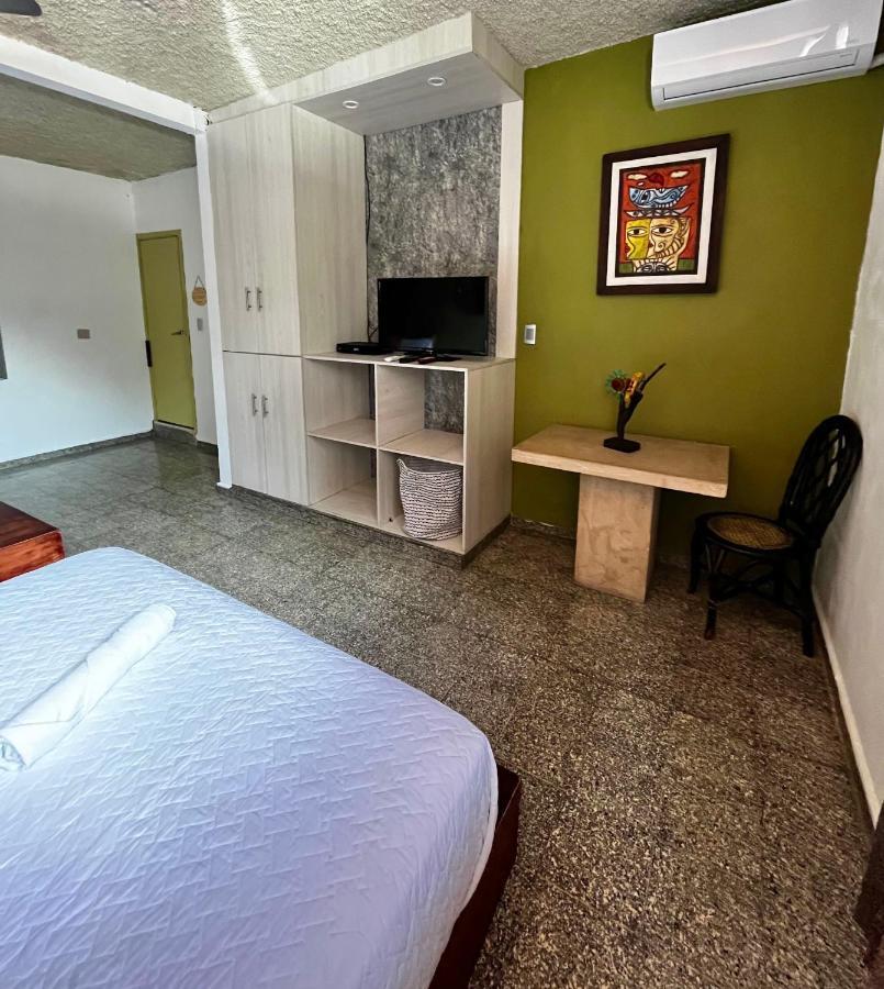 La Zona Hostel ซานซัลวาดอร์ ภายนอก รูปภาพ