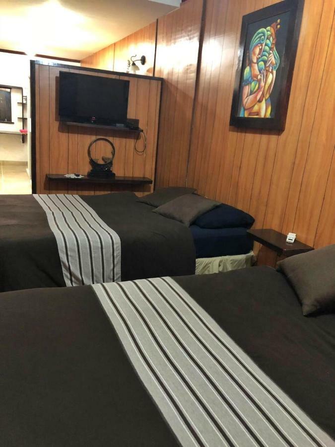 La Zona Hostel ซานซัลวาดอร์ ภายนอก รูปภาพ